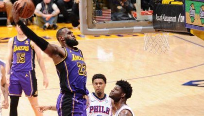 彩票-末节171球联盟第一！詹皇末节11分+关键三分制胜