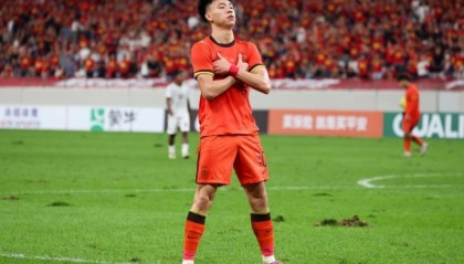 U22国足3分钟连入2球！王钰栋助攻双响炮，3年前曾大四喜