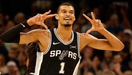 彩票合买-NBA把季后赛赛程做成盲盒，10队周日才拆封